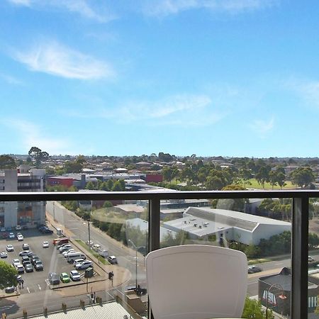 Domi Serviced Apartments Glen Waverley Bagian luar foto